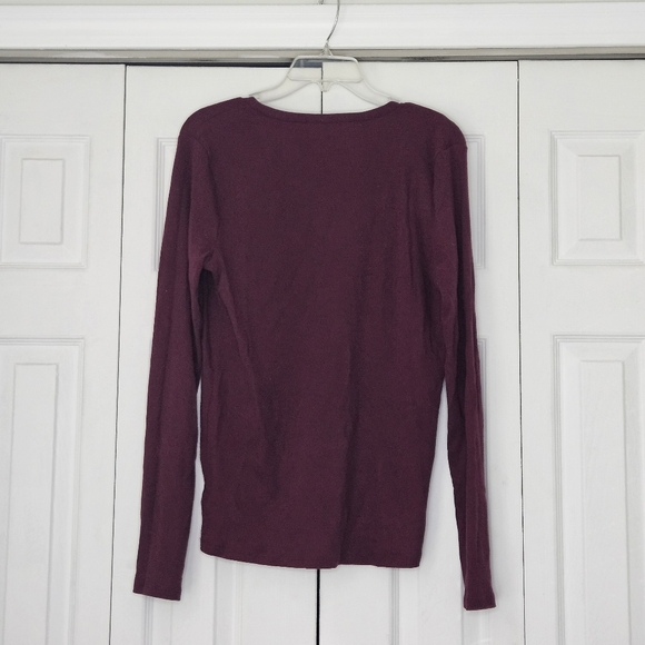 GAP Longsleeved Ribbed Tee - Picture 3 of 3